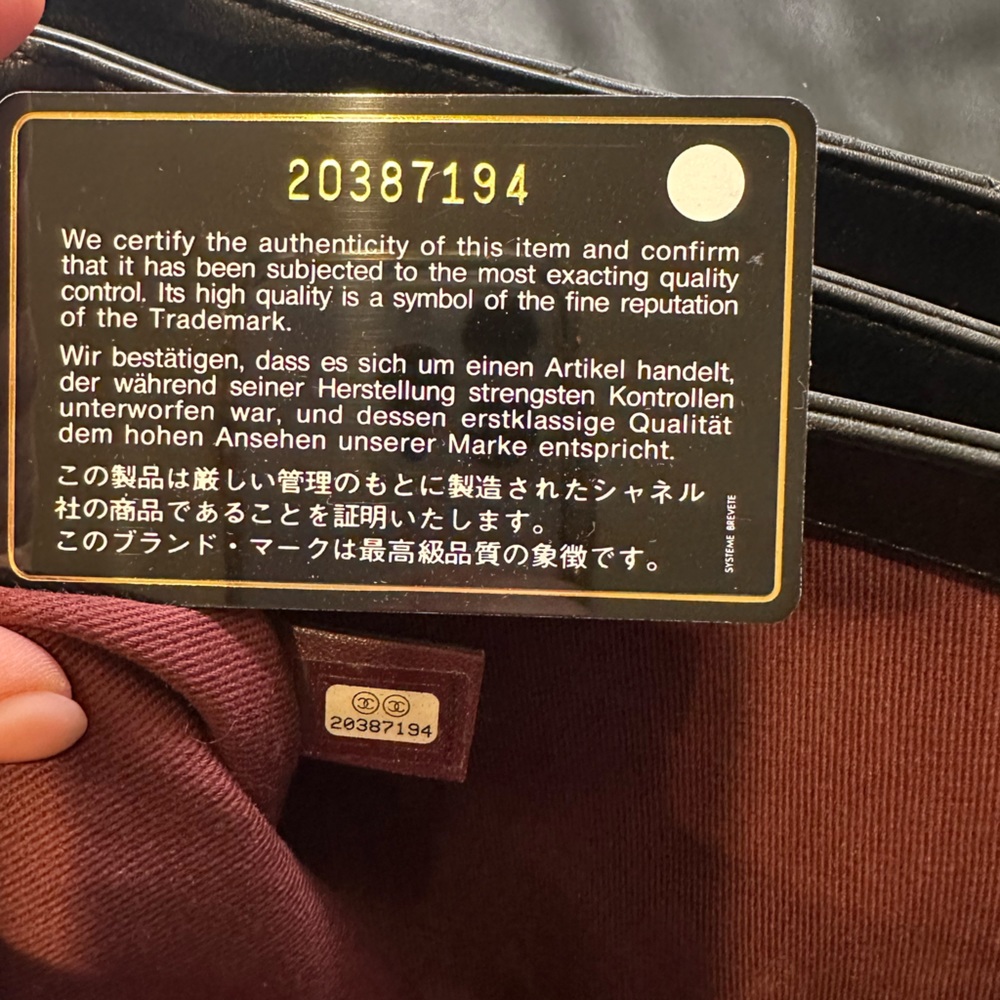 Chanel medium size lamb skin bag 12x7. - Picture 3 of 15